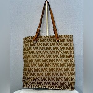 Michael Kors Jet Set North South Size Large Tote bag Shoulder Bag